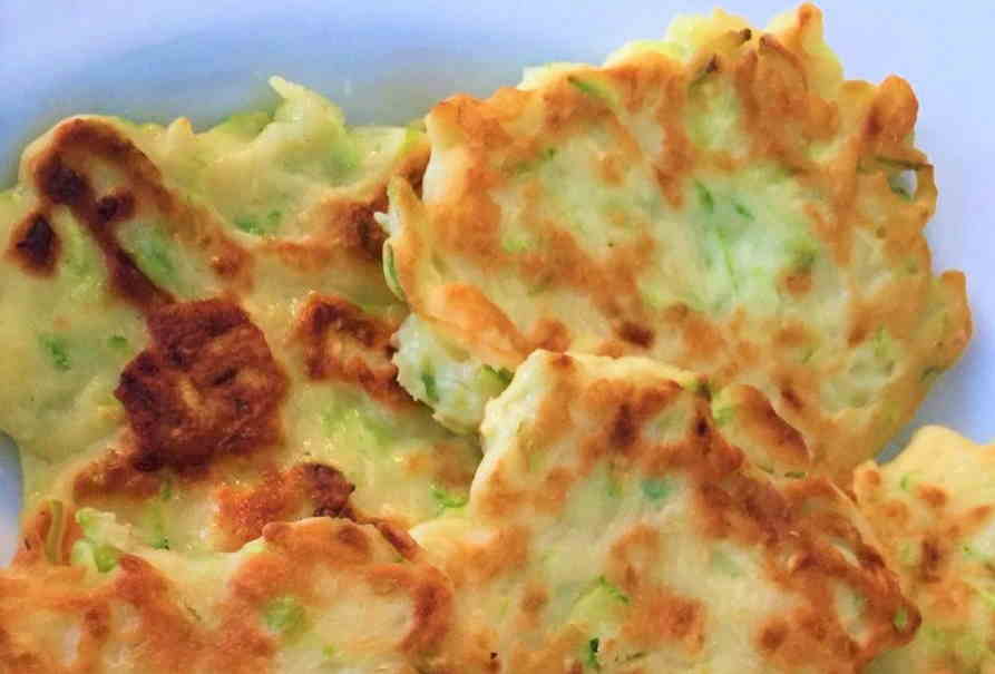 recept courgette ricotta pannenkoekjes